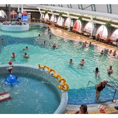 Anna Πανσιόν Veľký Meder